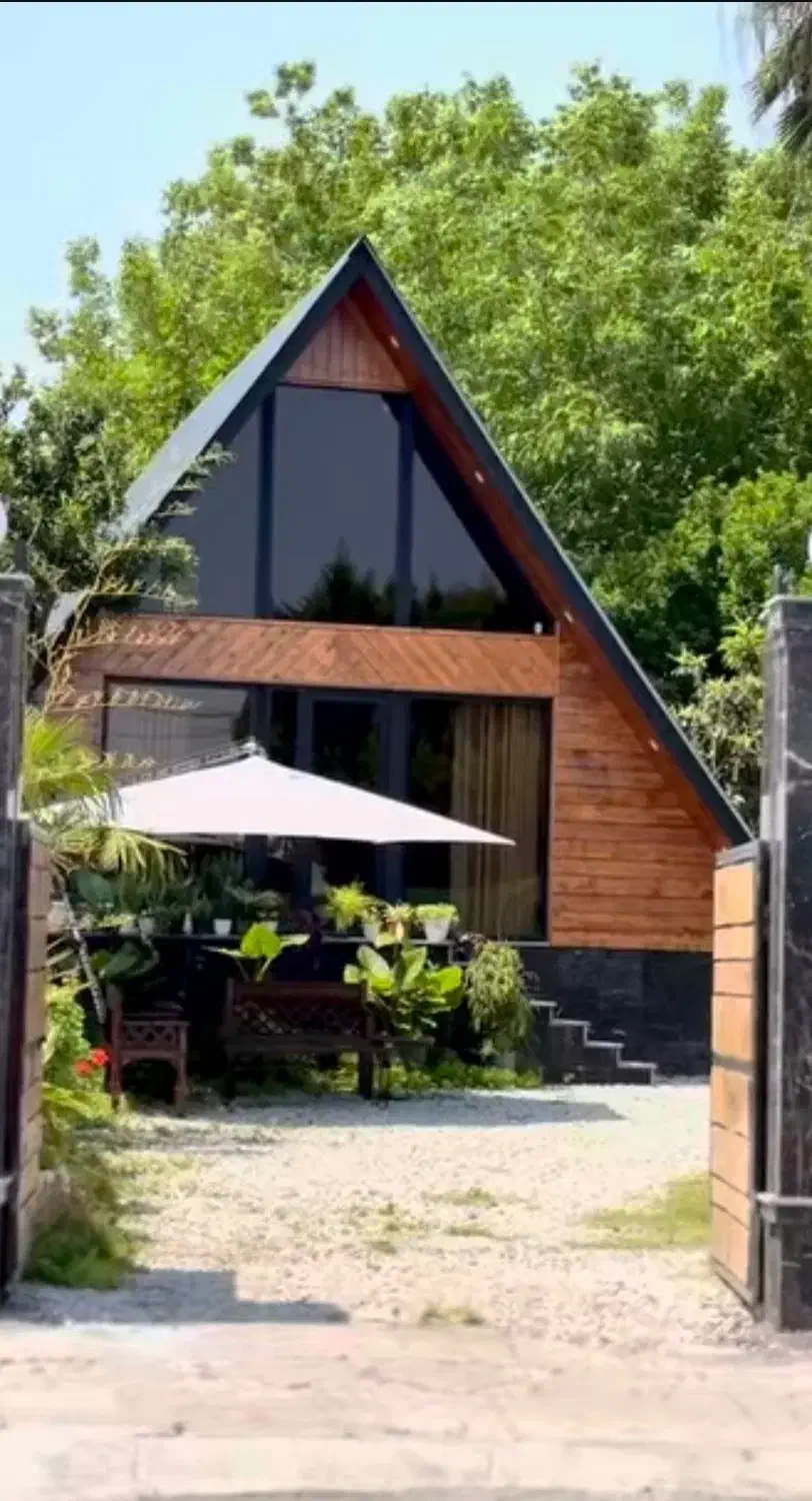 اجاره روزانه کلبه سوییسی جکوزی دار جنگلی|اجارهٔ کوتاه‌مدت ویلا و باغ|چالوس, |دیوار