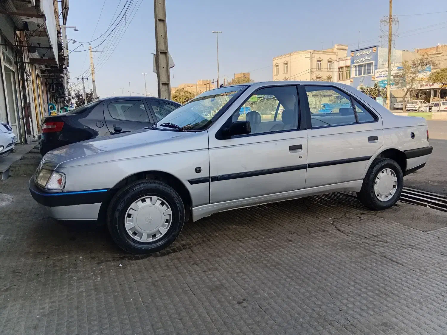 پژو۴۰۵مدل۹۰دوگانه کارخانه|خودرو سواری و وانت|پارس‌آباد, |دیوار