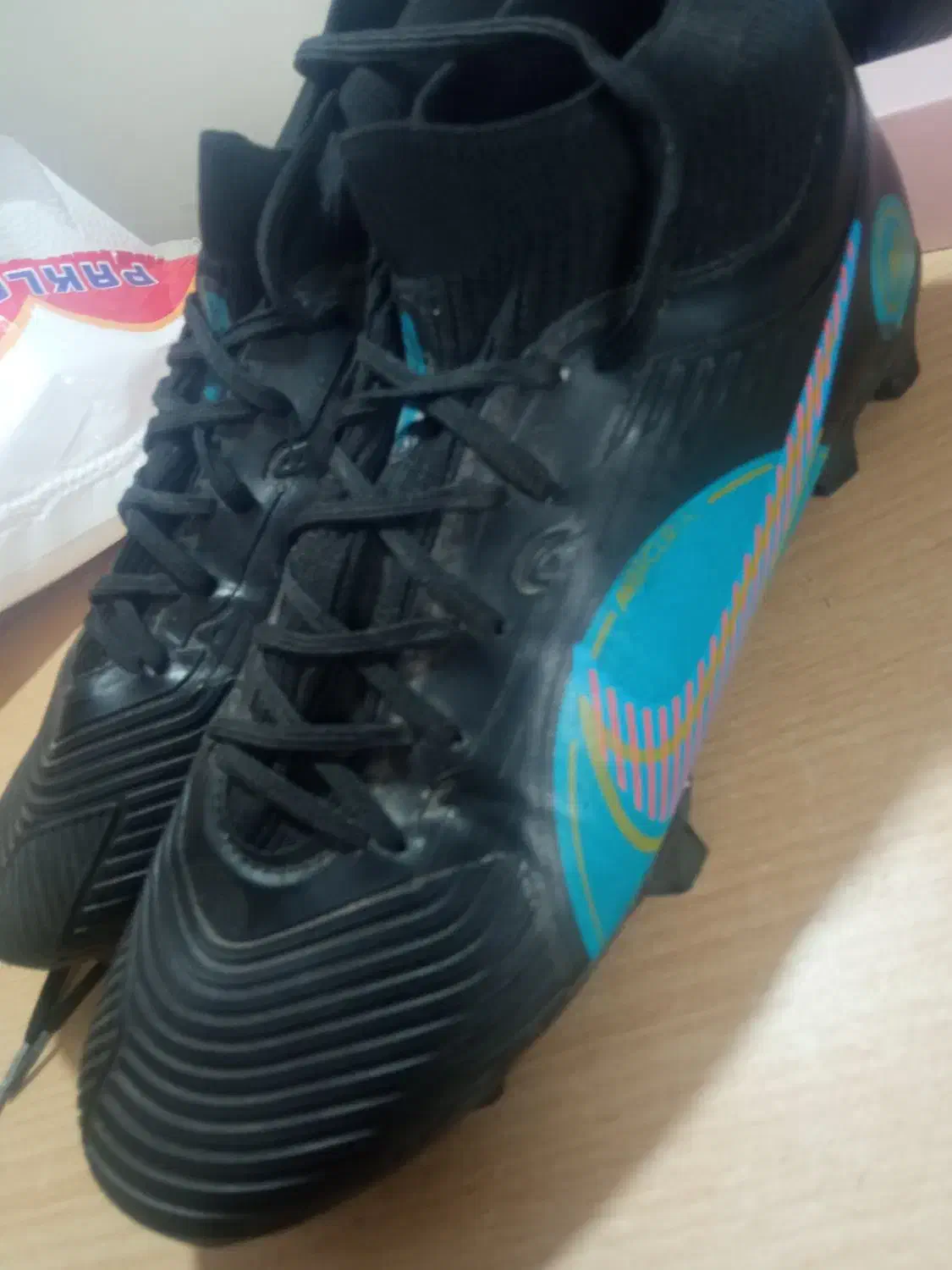 کفش فوتبال استوک میخی ساق دار ۳۷|تجهیزات ورزشی|تربت‌حیدریه, شهرک ولیعصر|دیوار