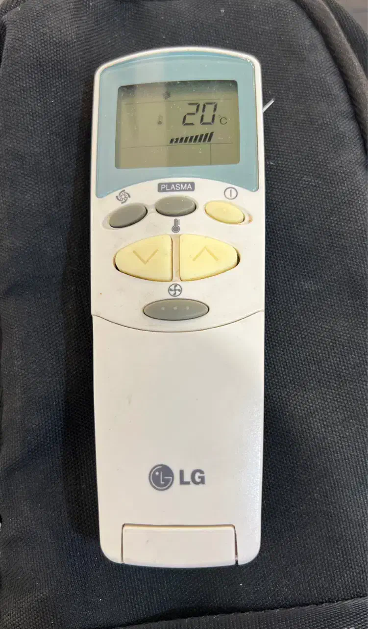 کنترل کولر LG|کولر گازی و فنکوئل|رشت, گلسار|دیوار