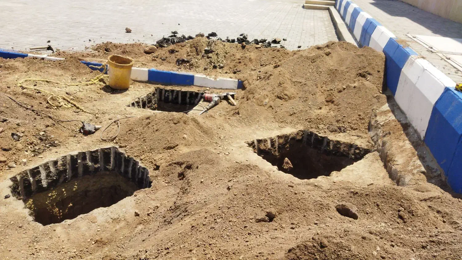 چاه کنی وسنک شکنی باسابقه بیش از40سال|خدمات پیشه و مهارت|مشگین شهر, |دیوار