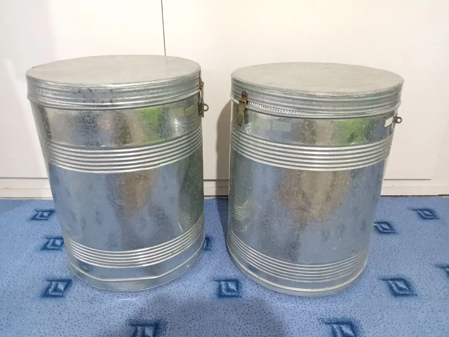 دبه حلبی بزرگ برنج|ظروف نگهدارنده، پلاستیکی، یک‌بارمصرف|املش, |دیوار