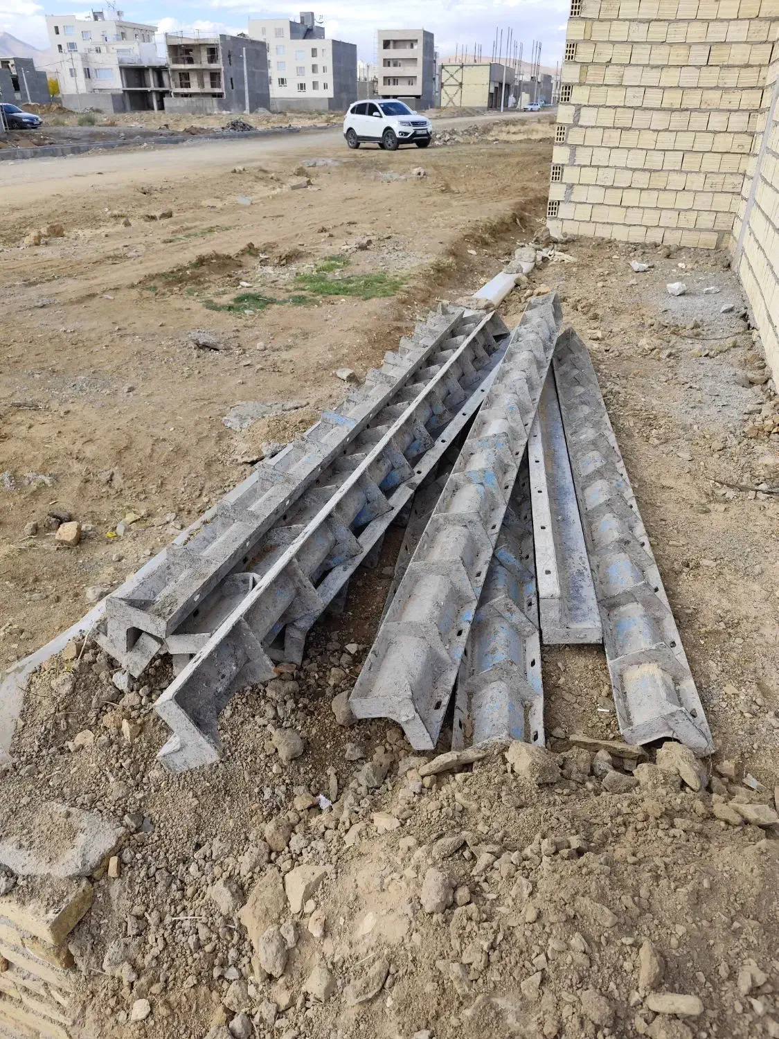 قالب ستون|مصالح و تجهیزات ساختمان|ازنا, |دیوار