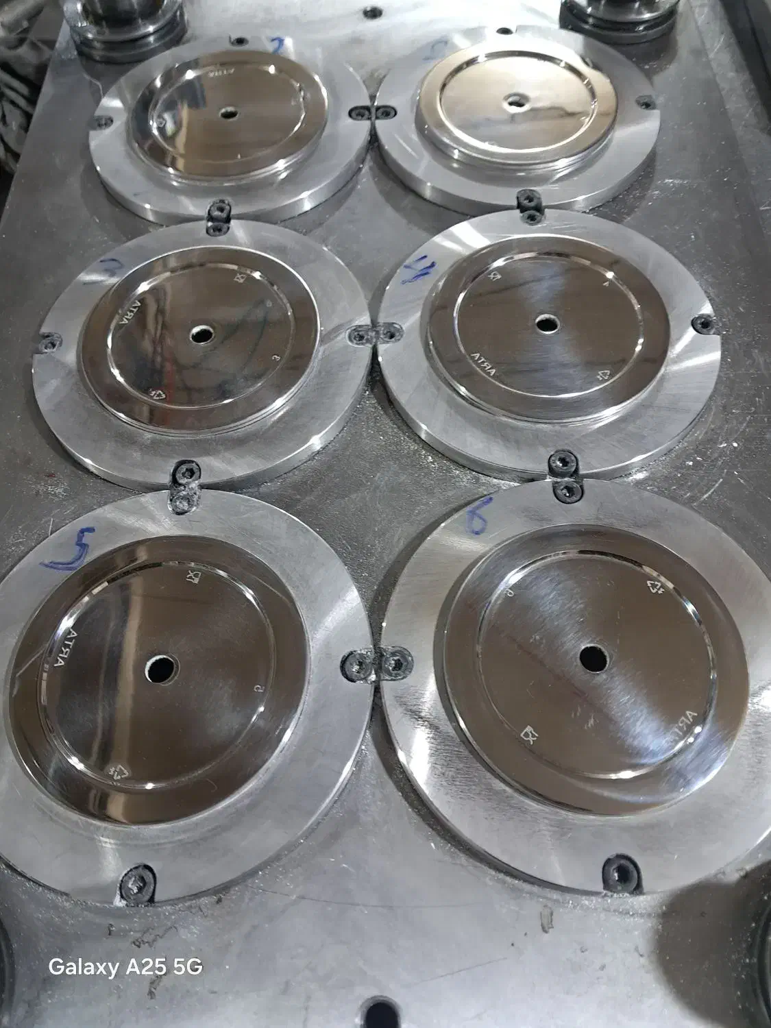 خدمات پرداختکاری / پولیشکاری /تزریق پلاستیک|خدمات پیشه و مهارت|تبریز, |دیوار