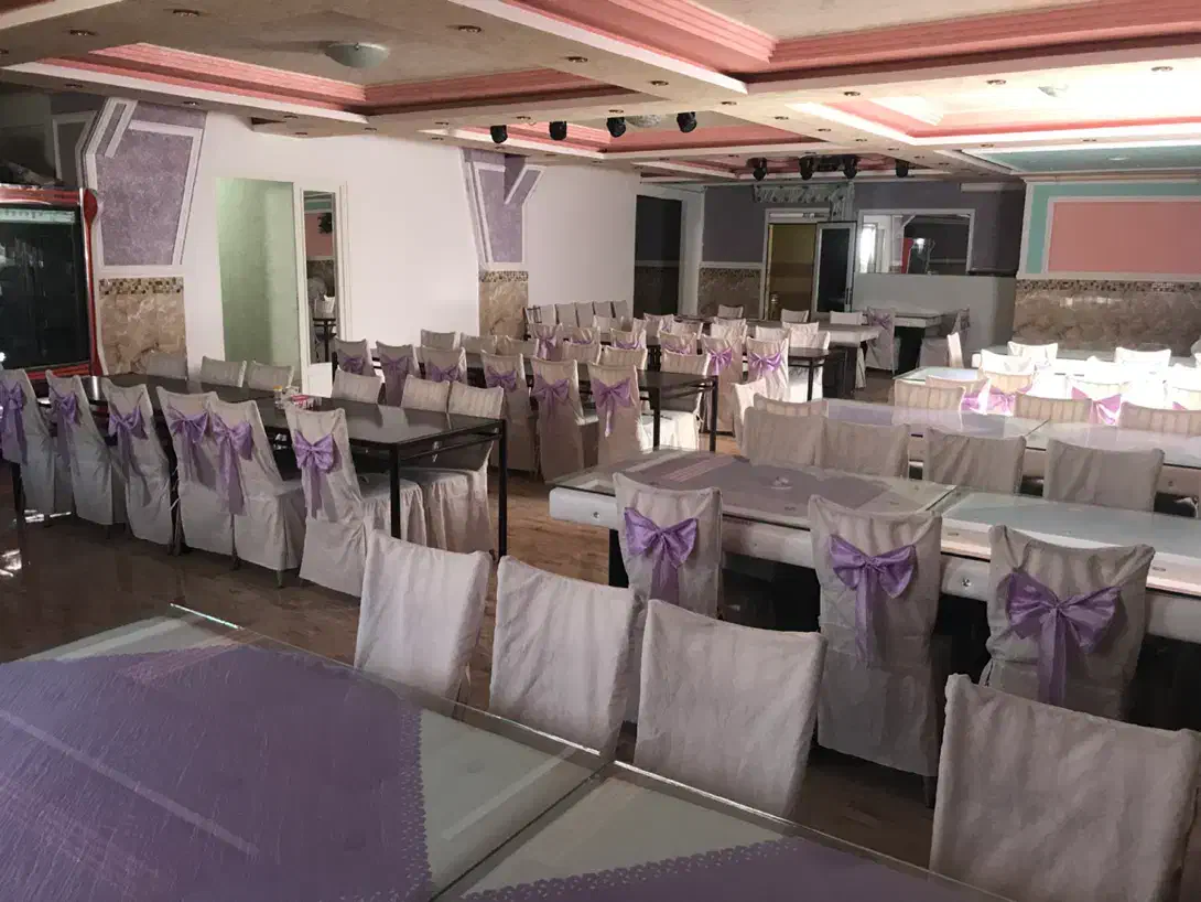 اجاره سالن غذا خوری ۱۵۰ متری|اجارهٔ مغازه و غرفه|سرعین, |دیوار