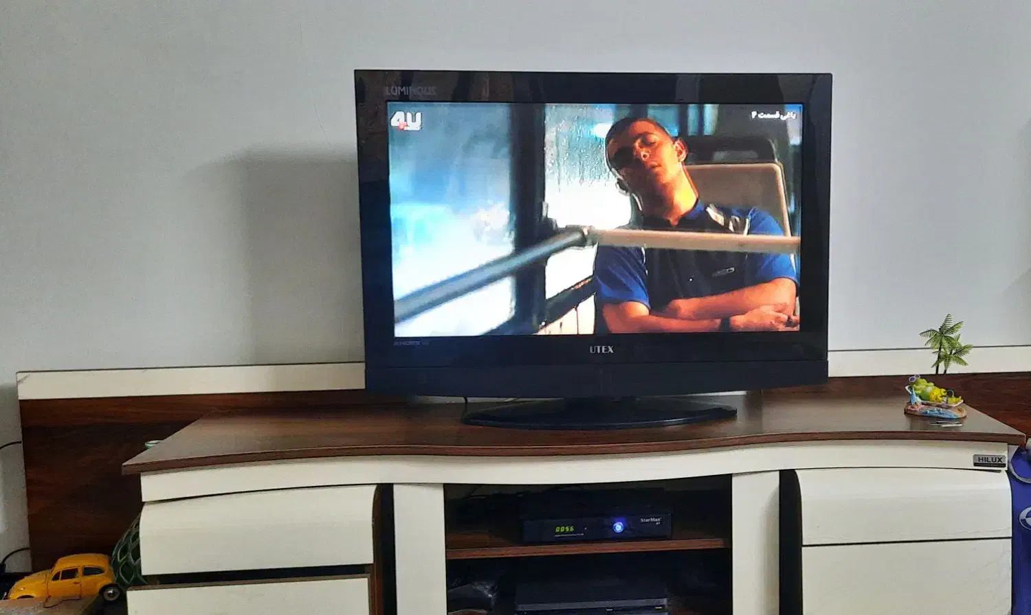 مانیتور تلویزیون ۳۲ اینچ|تلویزیون و پروژکتور|تهران, امامت|دیوار