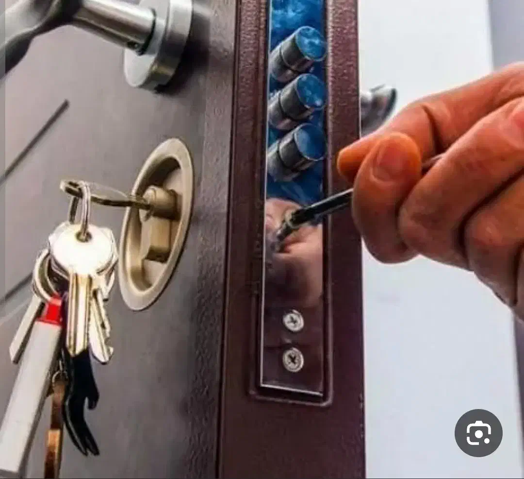 قفل و کلیدسازی بازکردن درب|خدمات پیشه و مهارت|زنجان, |دیوار