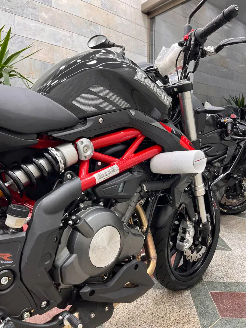 بنلی 300 250 دوسیلندر خشک 1403 مشکی|موتورسیکلت|تهران, منیریه|دیوار