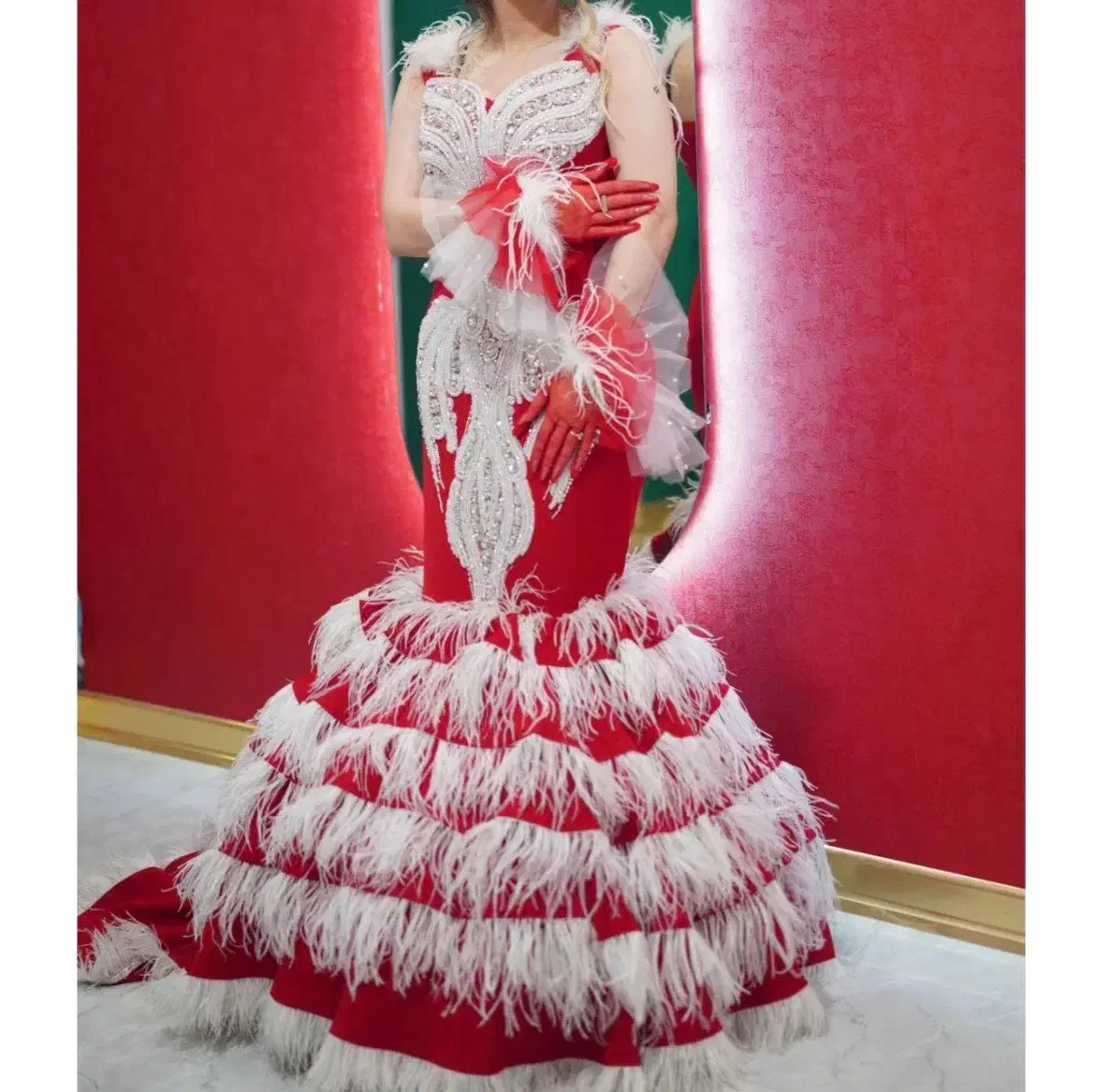 لباس مجلسی|لباس|رشت, پیرسرا|دیوار