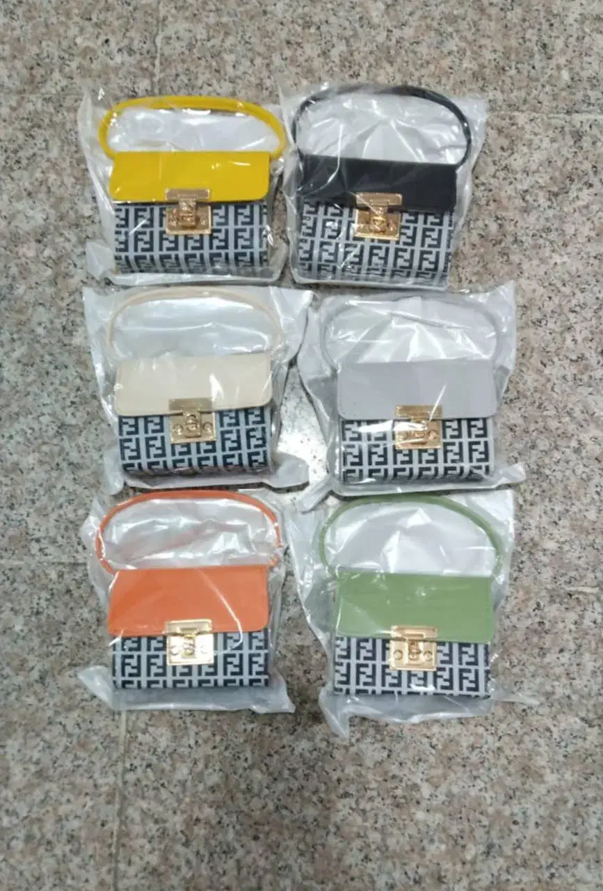 شال و روسری و کیف|کیف، کفش، کمربند|برخوار, |دیوار