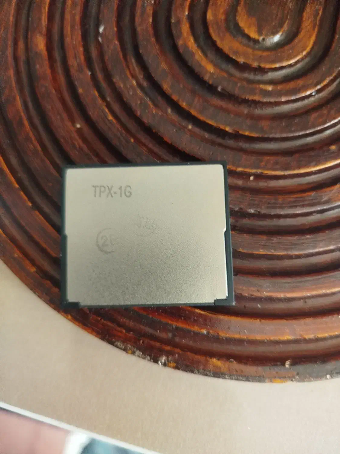 فلش کارت پرکاشن spds|درام و پرکاشن|تهران, فلسطین (میدان انقلاب)|دیوار