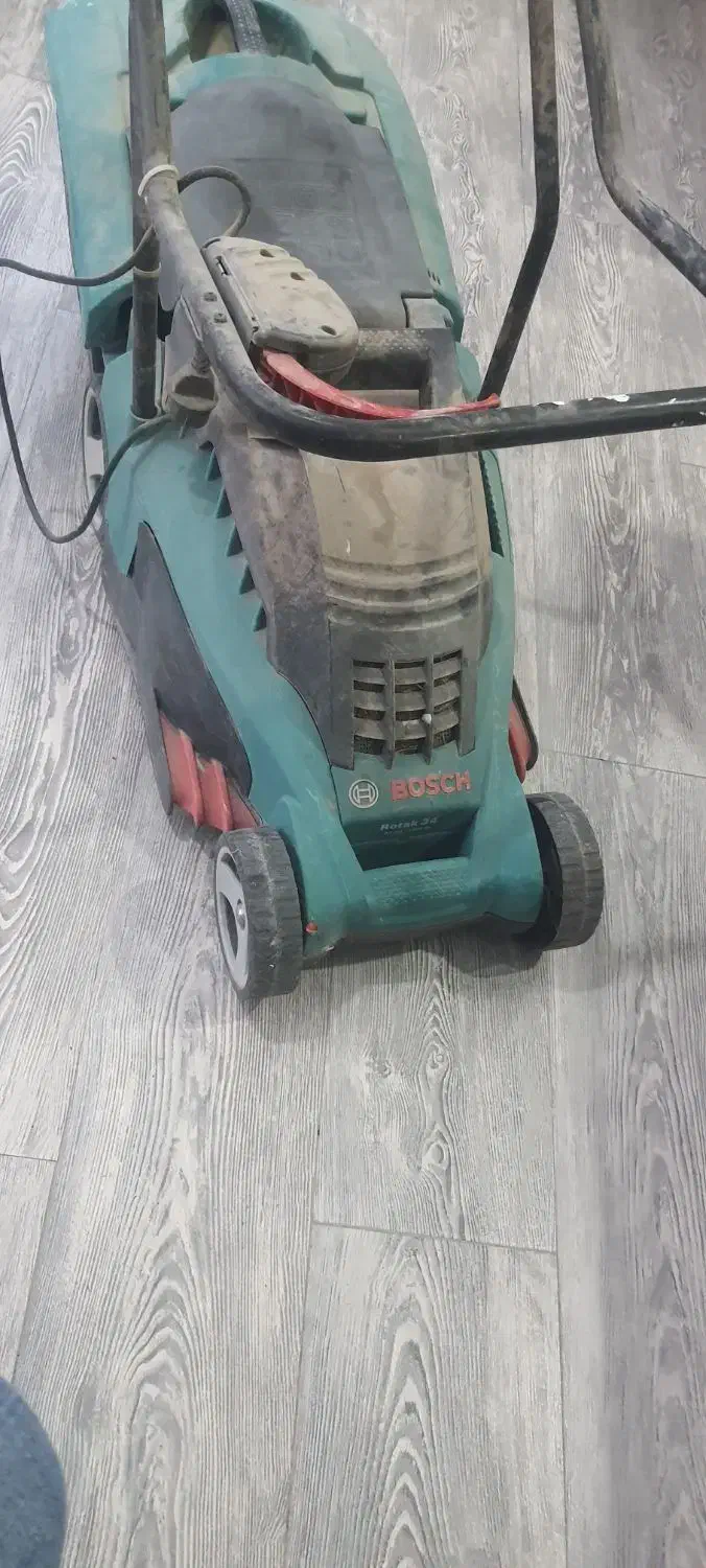 چمن زن بوش سالم اصلی چمنزن بوش|ماشینآلات صنعتی|کرج, شهرک آسمان|دیوار