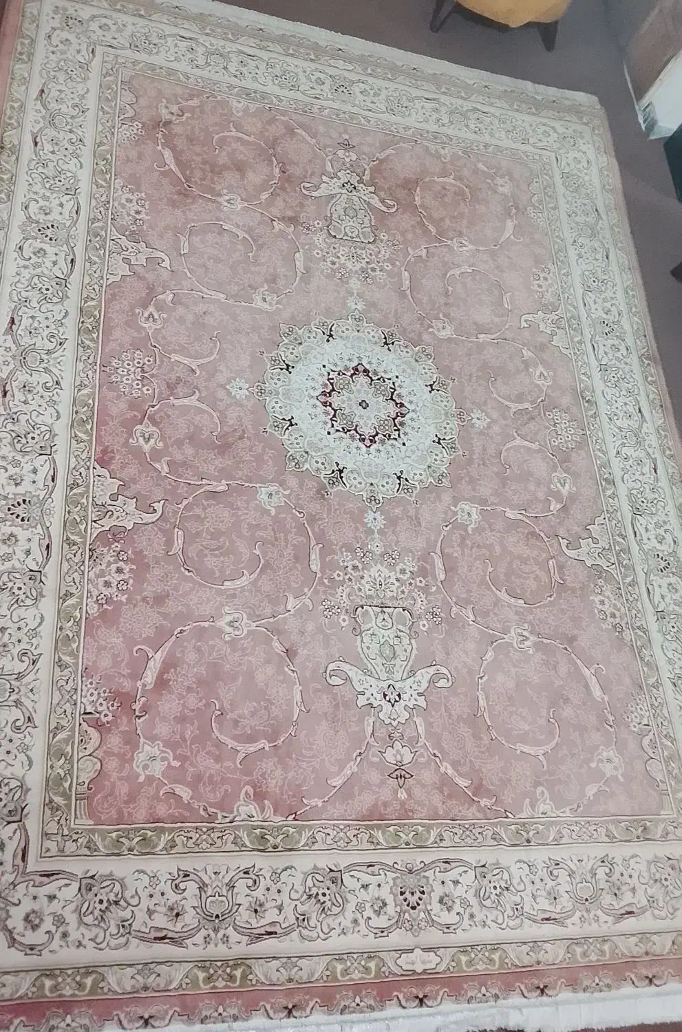 فرش|فرش|فردیس, فردیس|دیوار