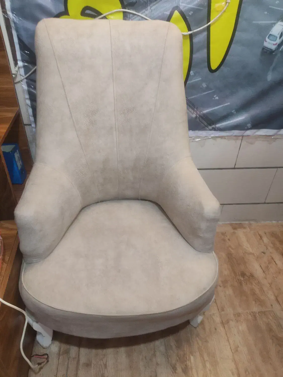 مبل راحتی تک نفره نو|مبلمان خانگی و میز عسلی|کرمانشاه, |دیوار