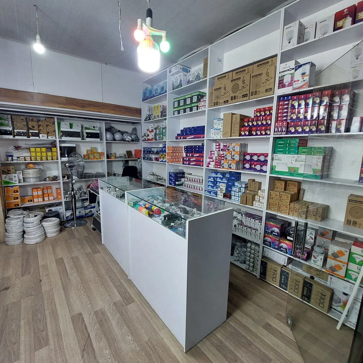 کالای برق|فروشگاه و مغازه|قم, هنرستان|دیوار