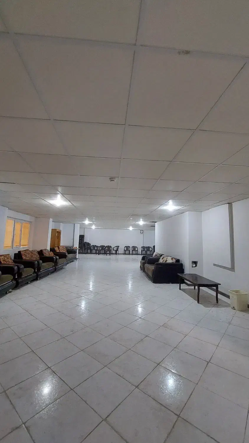 سالن200متری و60متری فقط جهت انبارکرایه داده میشود|اجارهٔ مغازه و غرفه|صدرا-فارس, فاز ۱|دیوار