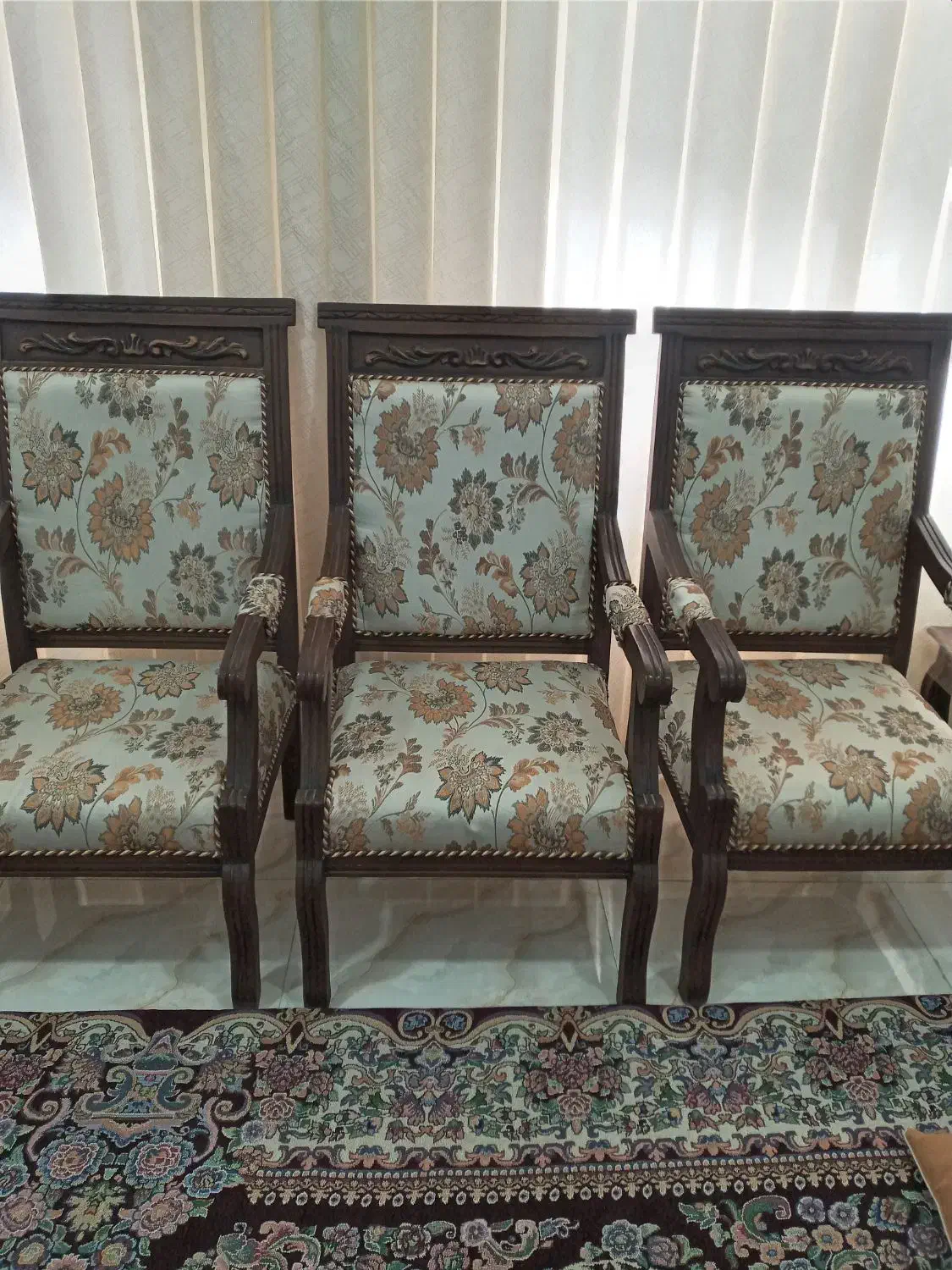 مبل۹نفره ی چوبی|مبلمان خانگی و میز عسلی|عجب شیر, |دیوار