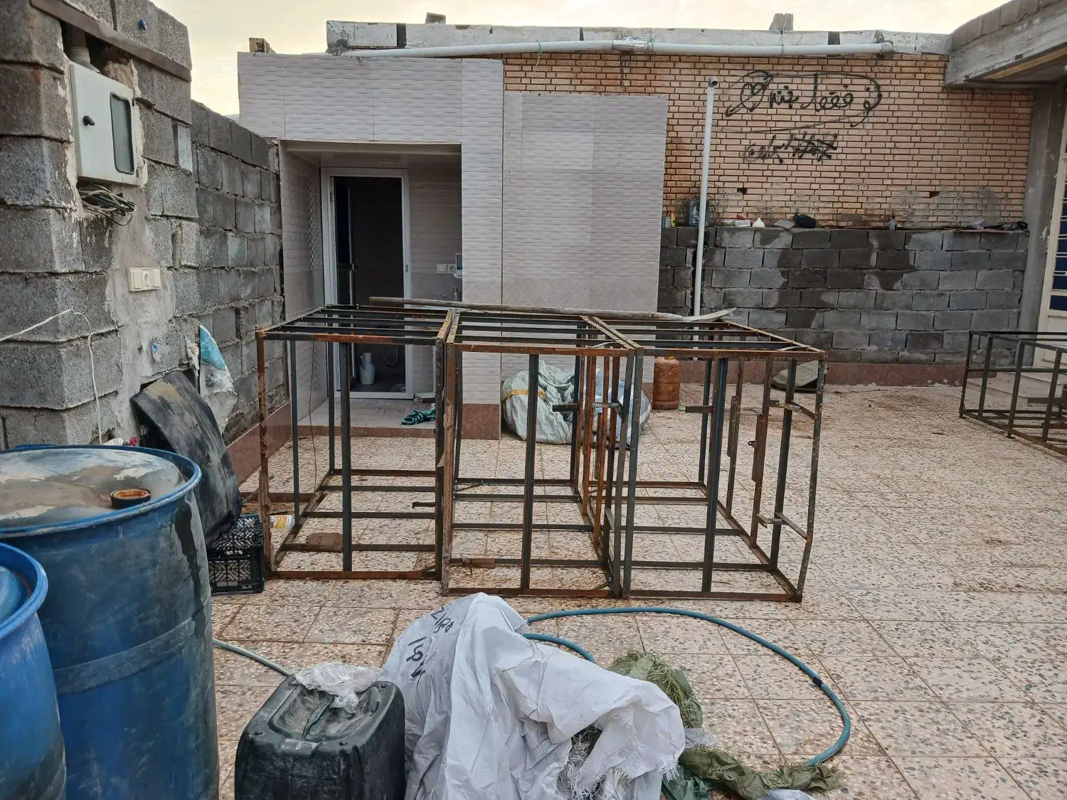 قفس|پرنده|هندیجان, |دیوار