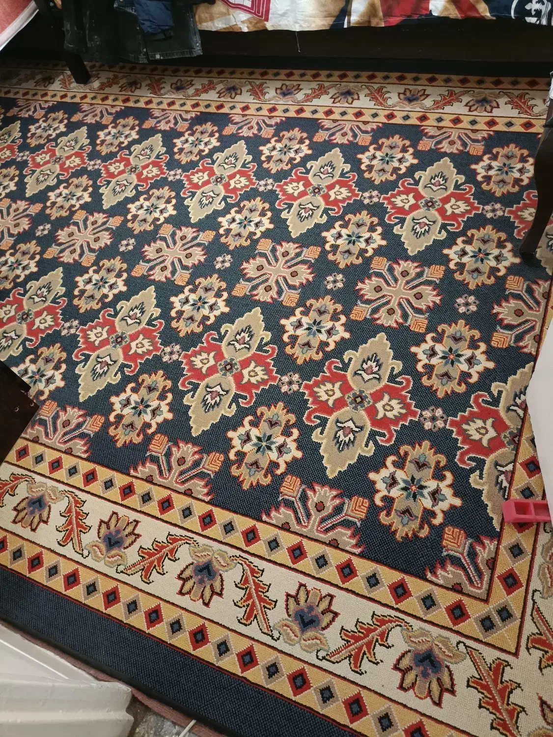 فرش 9 متری زرشکی کارکرده درحدنو  5800000|فرش|تهران, کوثر|دیوار