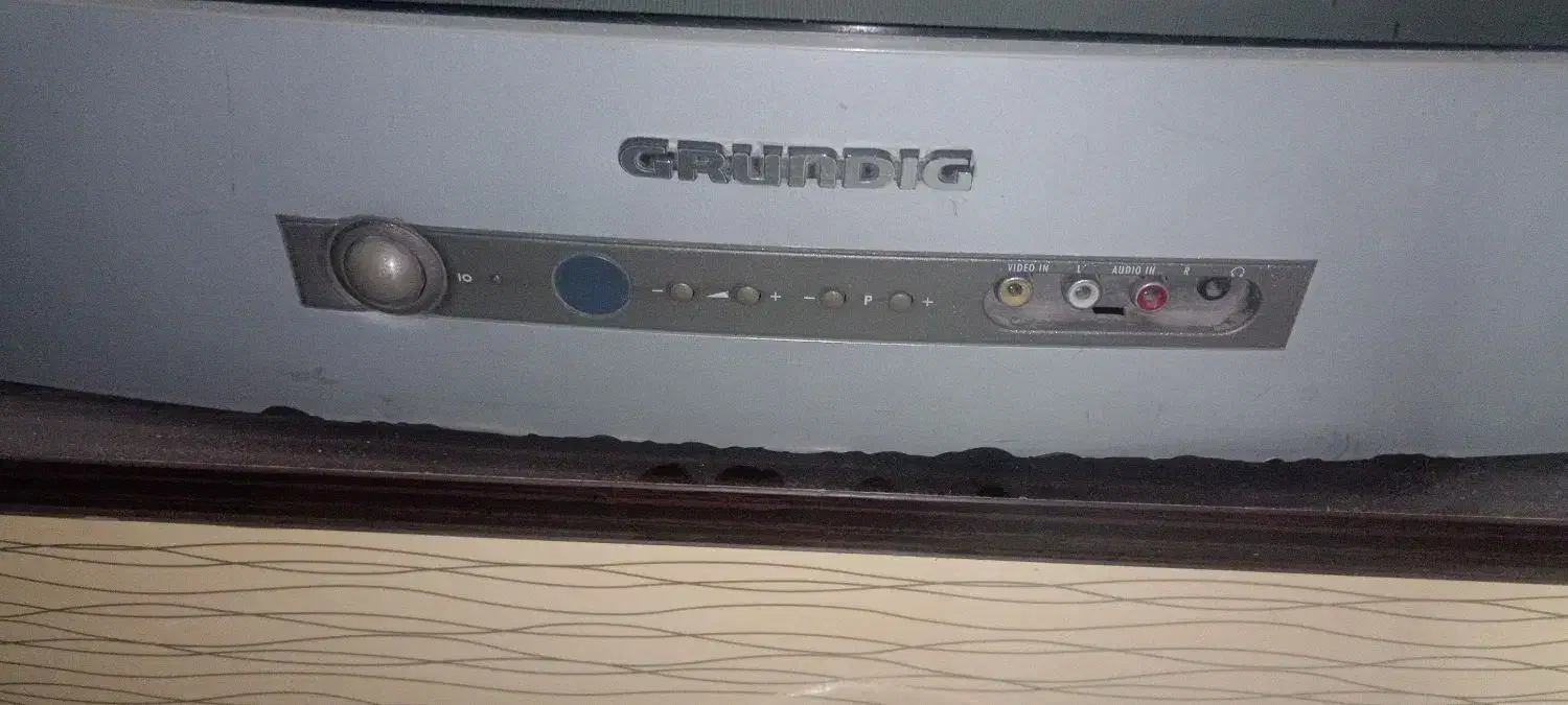 تلوزیون قدیمی|تلویزیون و پروژکتور|کرمان, |دیوار