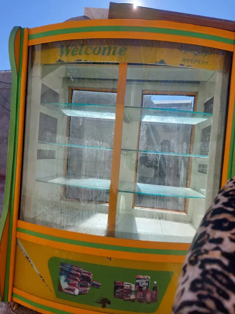 یخچال ویترینی بسیار سالم|فروشگاه و مغازه|اردبیل, |دیوار