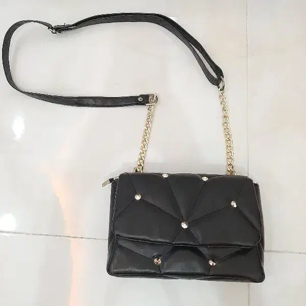 ۴ عدد کیف و کوله‌پشتی زنانه دخترانه (ورق بزنید)|کیف، کفش، کمربند|قرچک, باقرآباد|دیوار