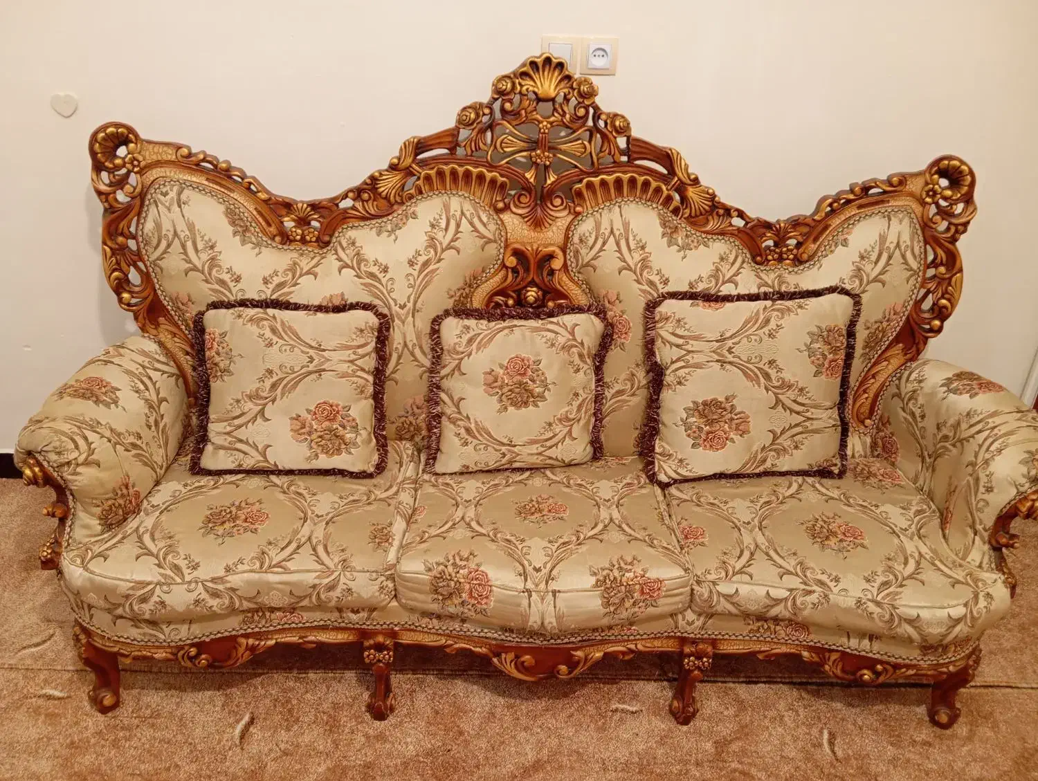 مبلمان سلطنتی|مبلمان خانگی و میز عسلی|کارون, |دیوار