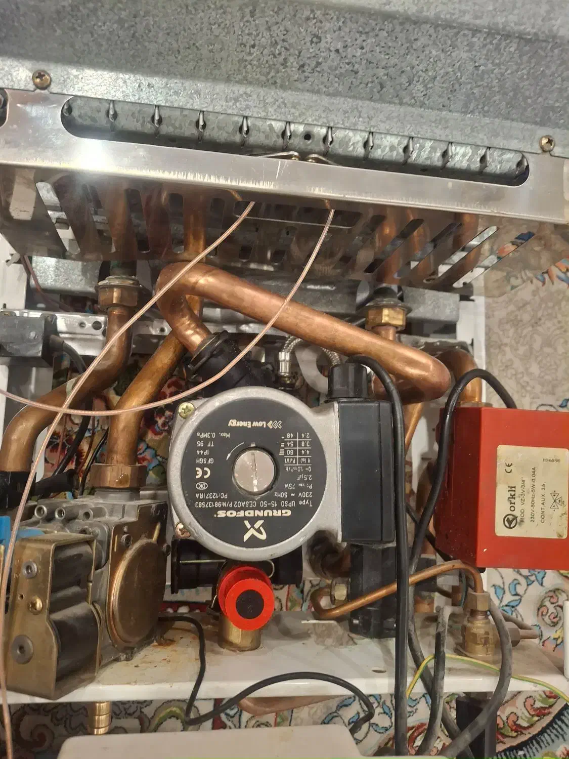 سرویس پکیچ وآبگرمکن|آبگرمکن، پکیج، شوفاژ|هشتگرد, هشتگرد قدیم|دیوار