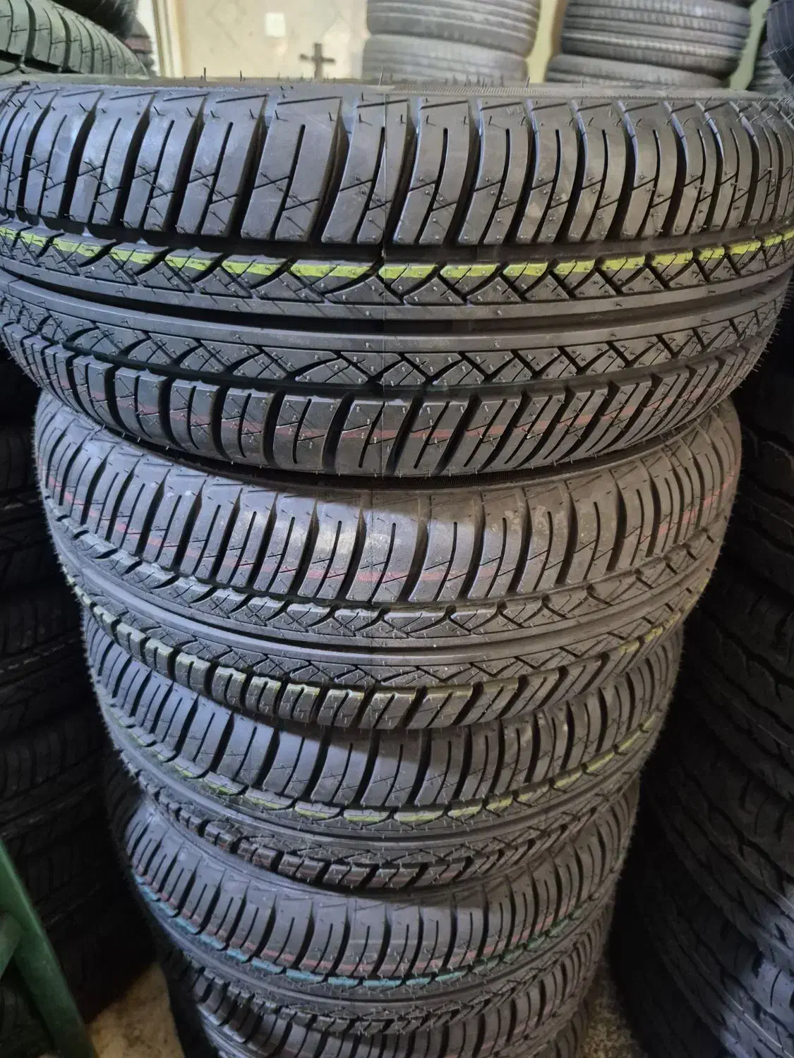 لاستیک165/65/13  رازی بارزکویریزد|قطعات یدکی و لوازم جانبی|تهران, جابری|دیوار