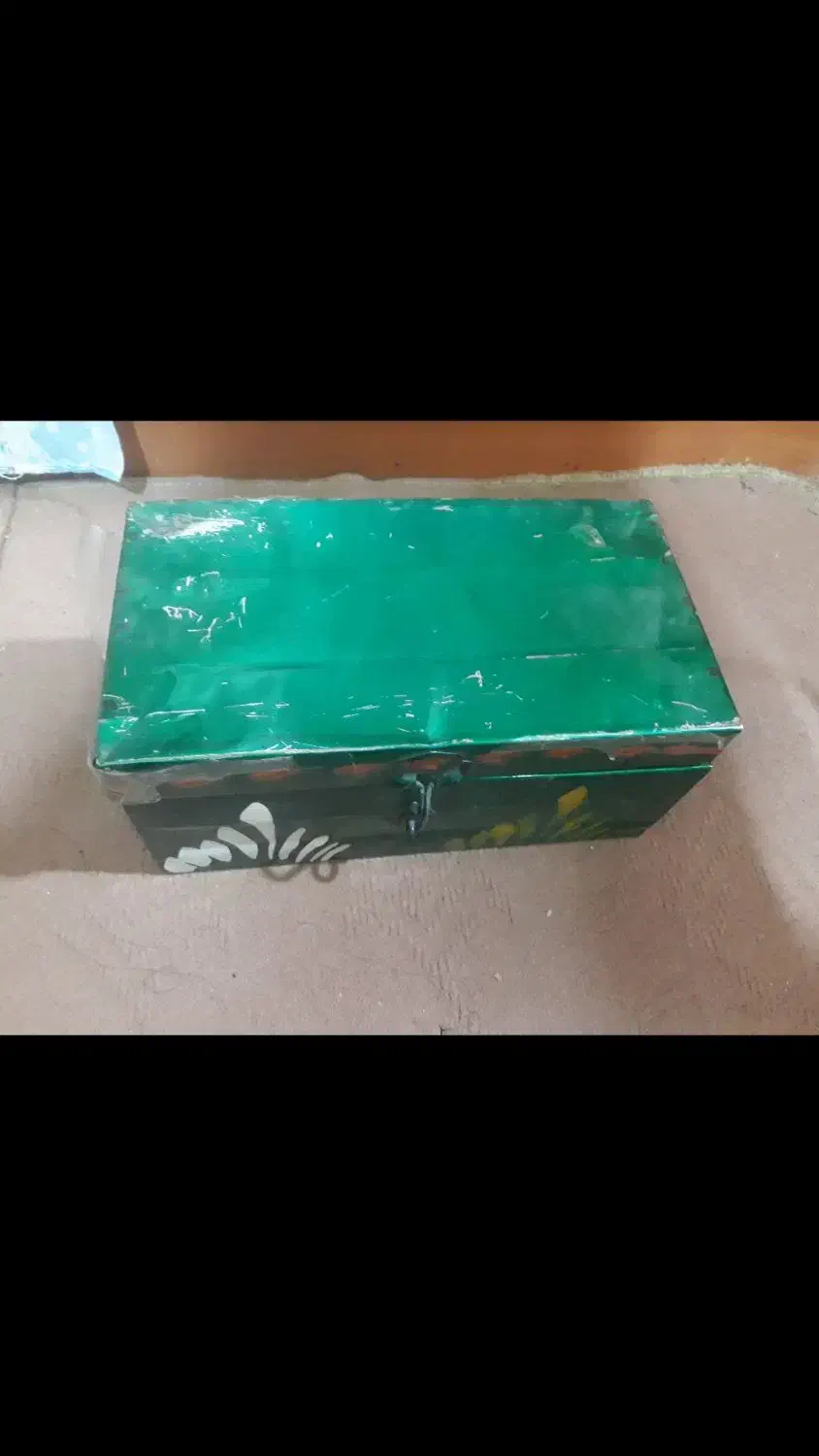 صندوقچه|کلکسیون اشیاء عتیقه|اهواز, حصیرآباد|دیوار