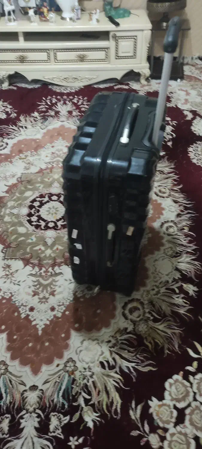 چمدان فایبرگلاس  اورجینال سالم و شیک|کیف، کفش، کمربند|قرچک, مهدیه|دیوار