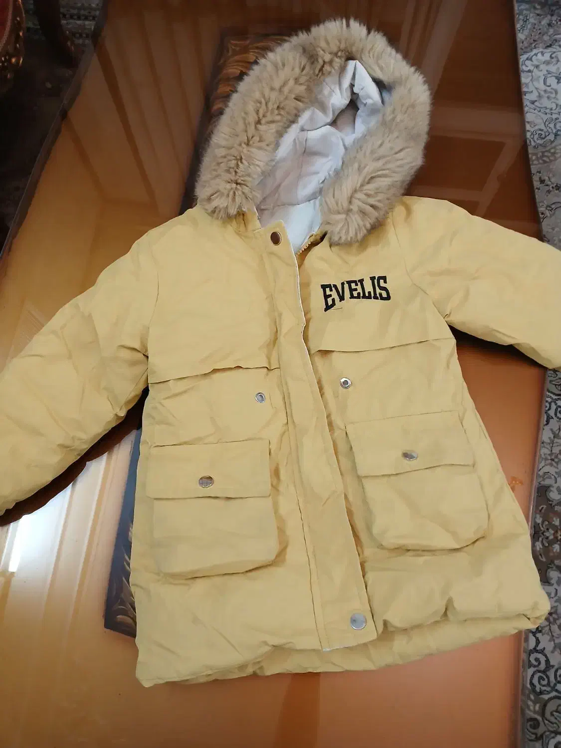 کاپشن|کفش و لباس بچه|اصفهان, کوجان|دیوار