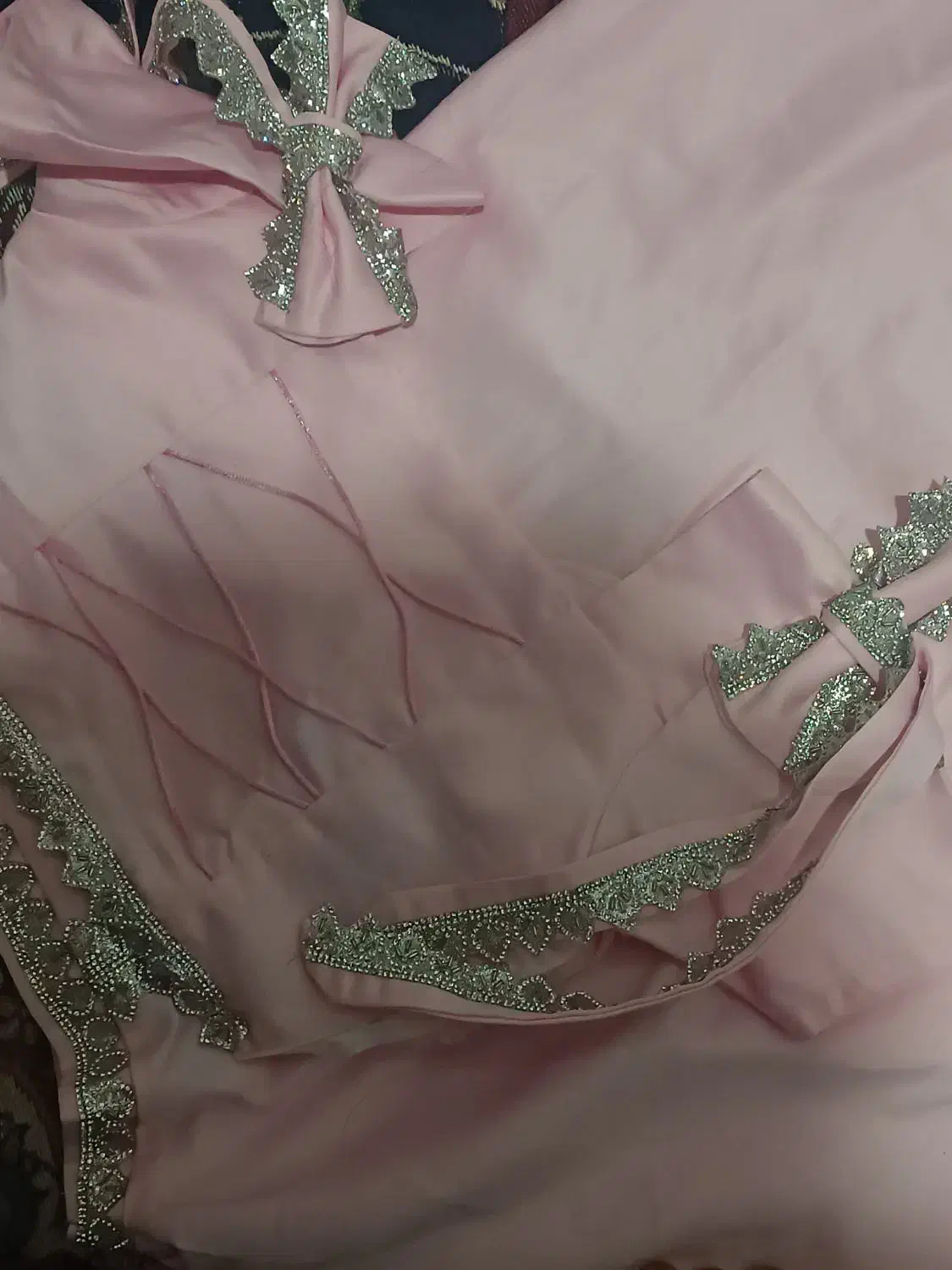 لباس|لباس|قشم, |دیوار