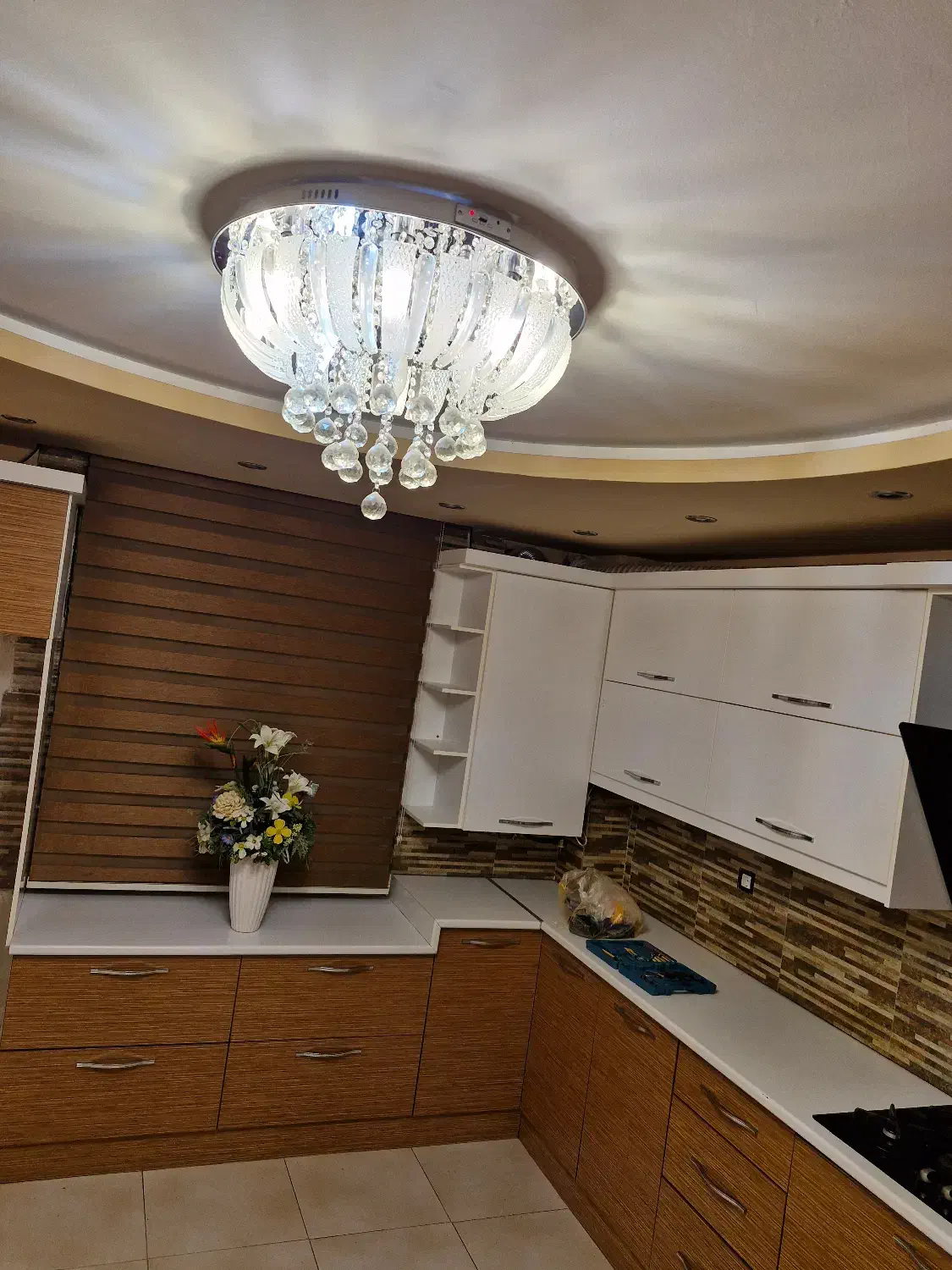 لوستر سقفی ۳ حالته لوکس ریموت دار و فلش خور|لوستر و چراغ آویز|اردبیل, |دیوار