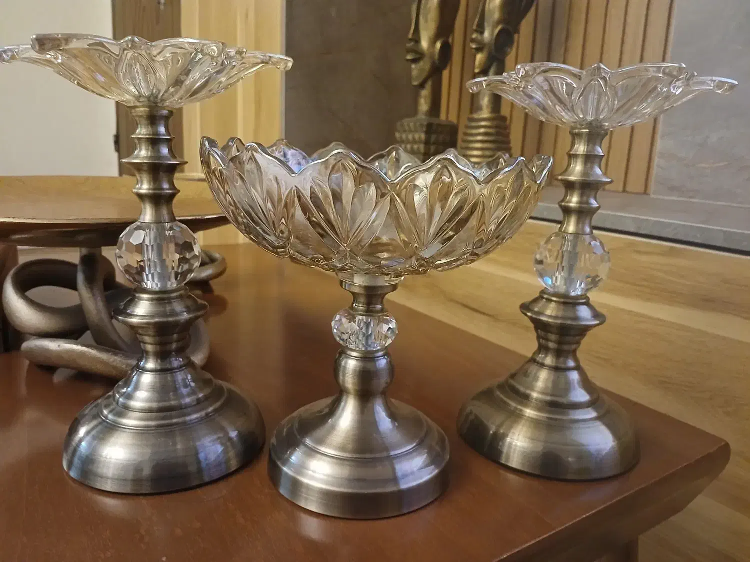 شمعدان و شکلات  خوری3تیکه|ظروف سرو و پذیرایی|اسلام‌شهر, مسکن مهر اسلاشهر (شهرک امام خمینی)|دیوار