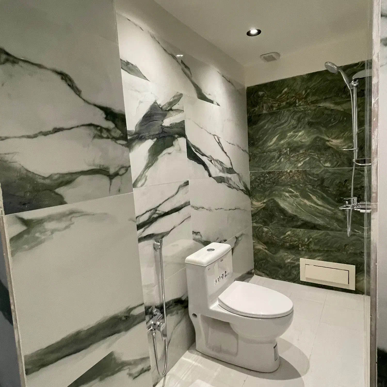 آپارتمان مبله یکخواب نورگیر عالی فقط اجاره ماهیانه