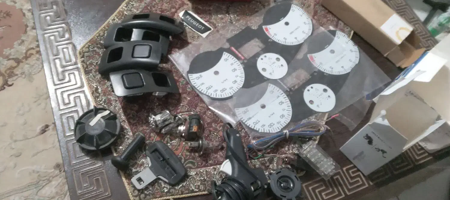 طاقچه ماتیز نمد فوم ۲۰۶ چراغ پارس قفل فرمان آرم۲۰۷|قطعات یدکی و لوازم جانبی|تهران, پرستار|دیوار