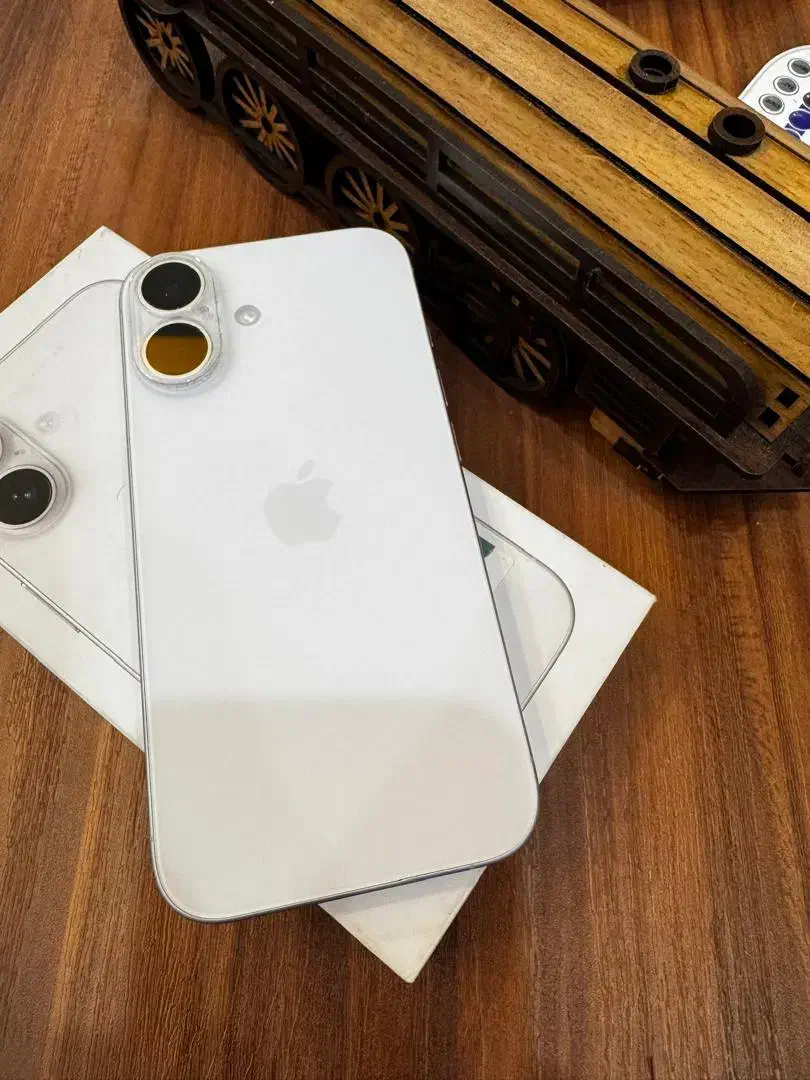 آیفون ۱۶ نرمال ۱۲۸ ch (نو.نو) فقط ۱۹ بار شارژ شده|موبایل|اهواز, کوی باهنر|دیوار