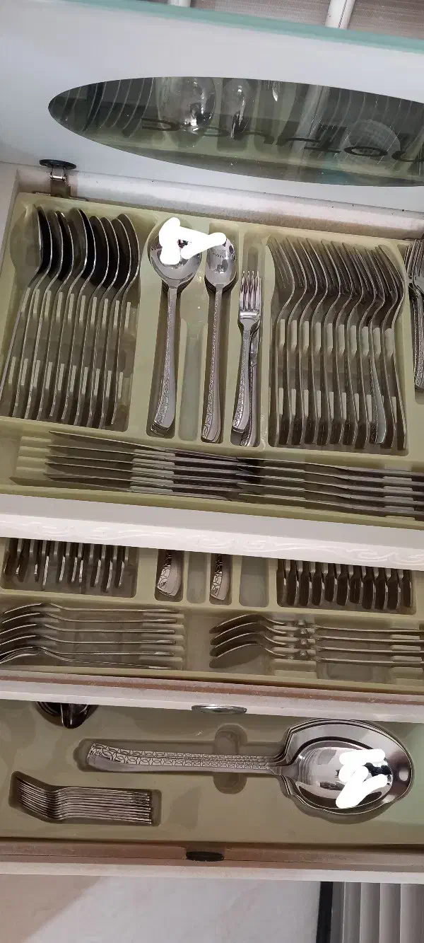 نونو|میز و صندلی غذاخوری|هرسین, |دیوار