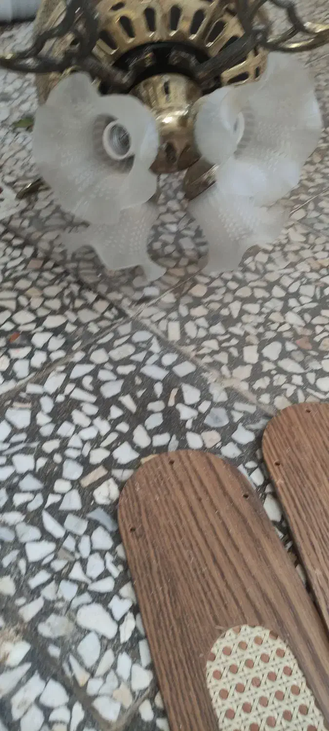 پنکه،سقفی|لوستر و چراغ آویز|رشت, کوی امام رضا|دیوار