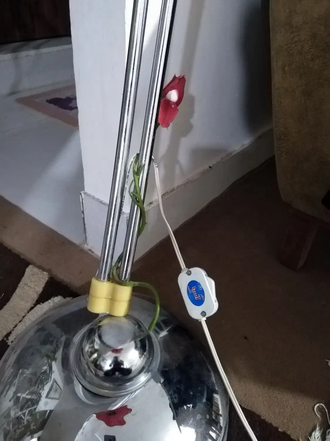 چراغ خواب ایستاده|چراغ خواب و آباژور|کاشمر, |دیوار