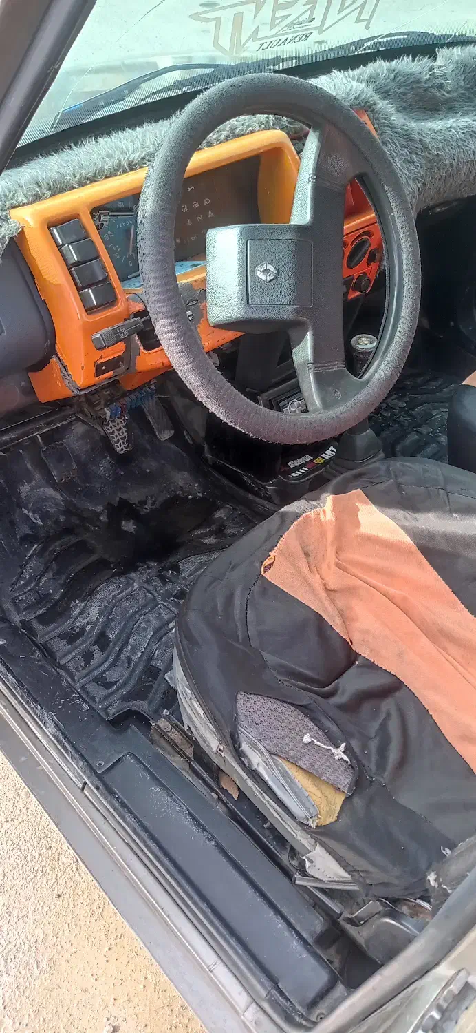 پی کی مدل 83|خودرو سواری و وانت|پیرانشهر, |دیوار