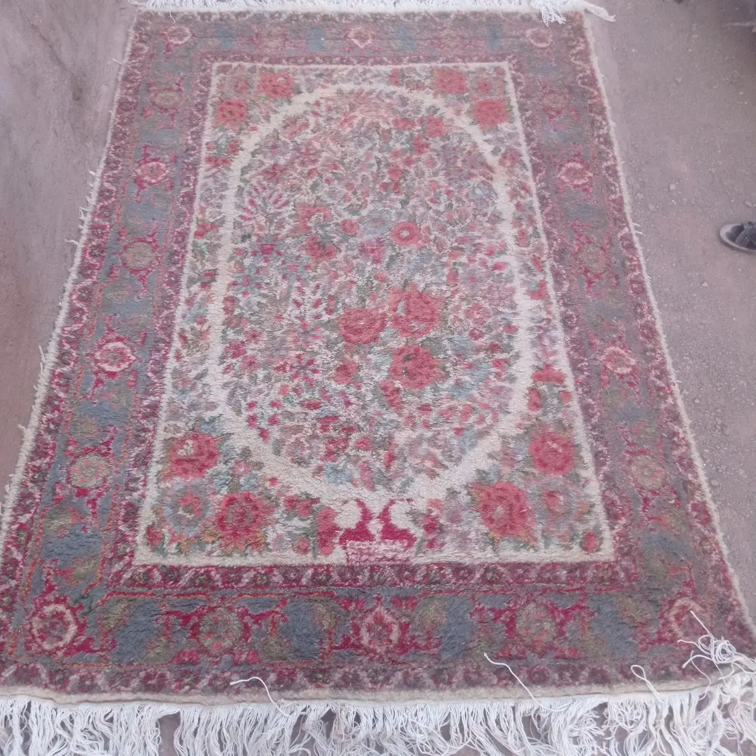 قالیچه دست باف|فرش|نیشابور, مبارکه|دیوار