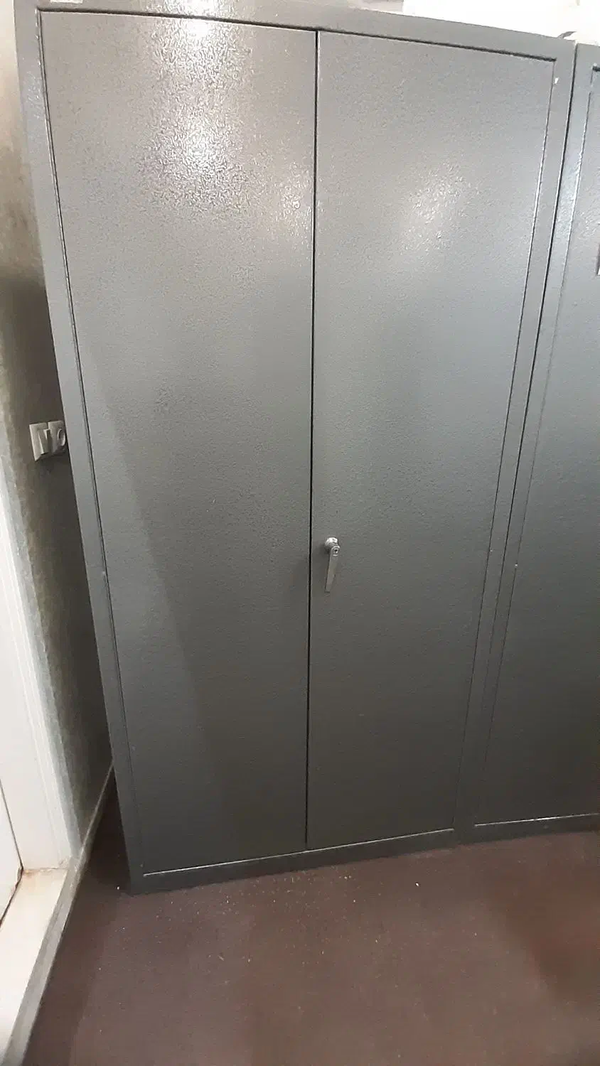 کمد فلزی|مبلمان اداری|قم, صفائیه|دیوار