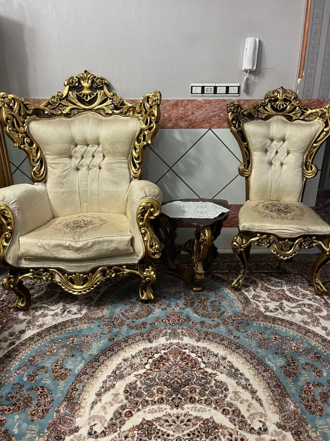 مبل سلطنتی|مبلمان خانگی و میز عسلی|قدس, شهرقدس|دیوار