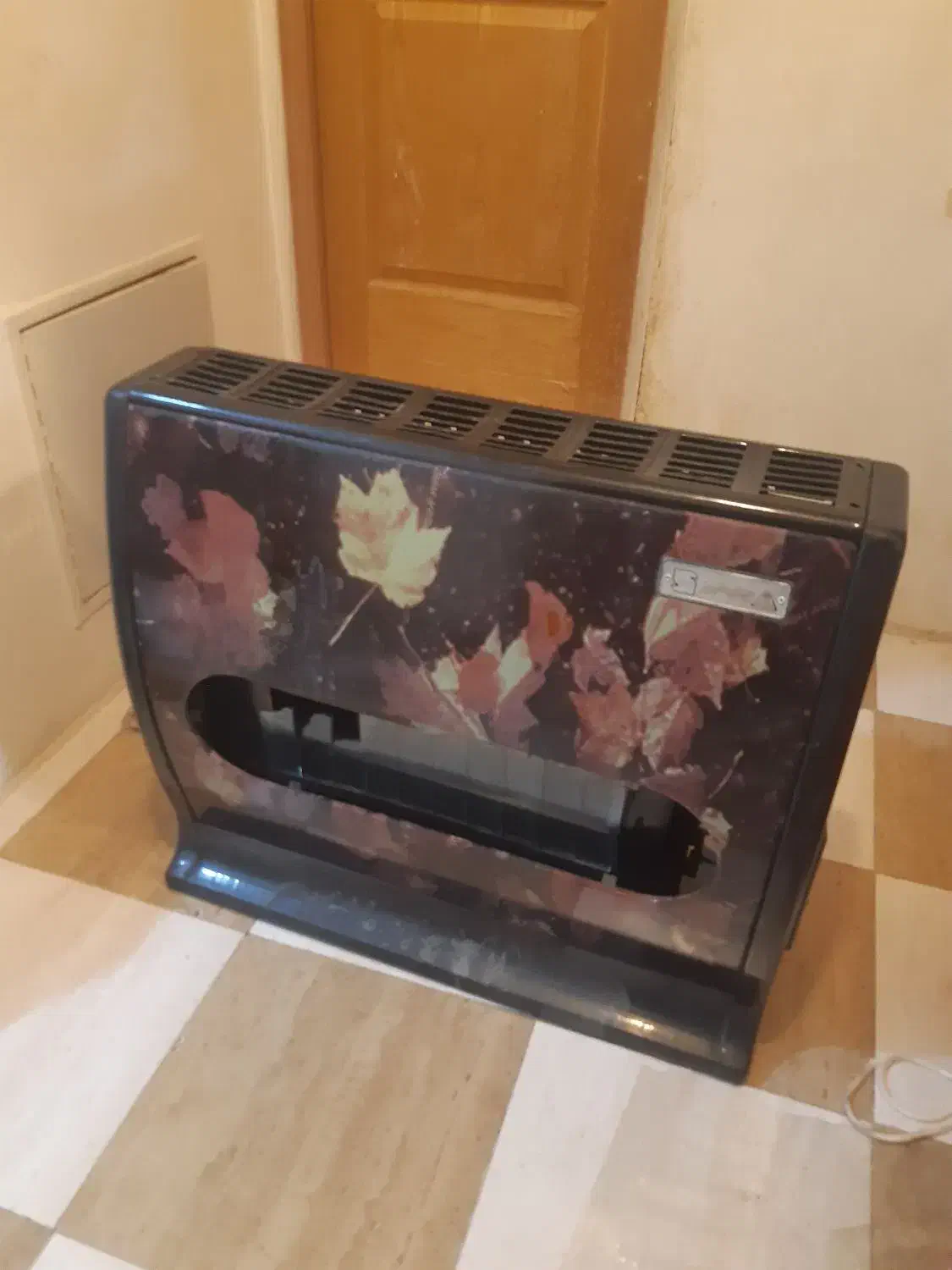 بخاری شیشه اش شکسته|بخاری، هیتر، شومینه|کرمانشاه, |دیوار