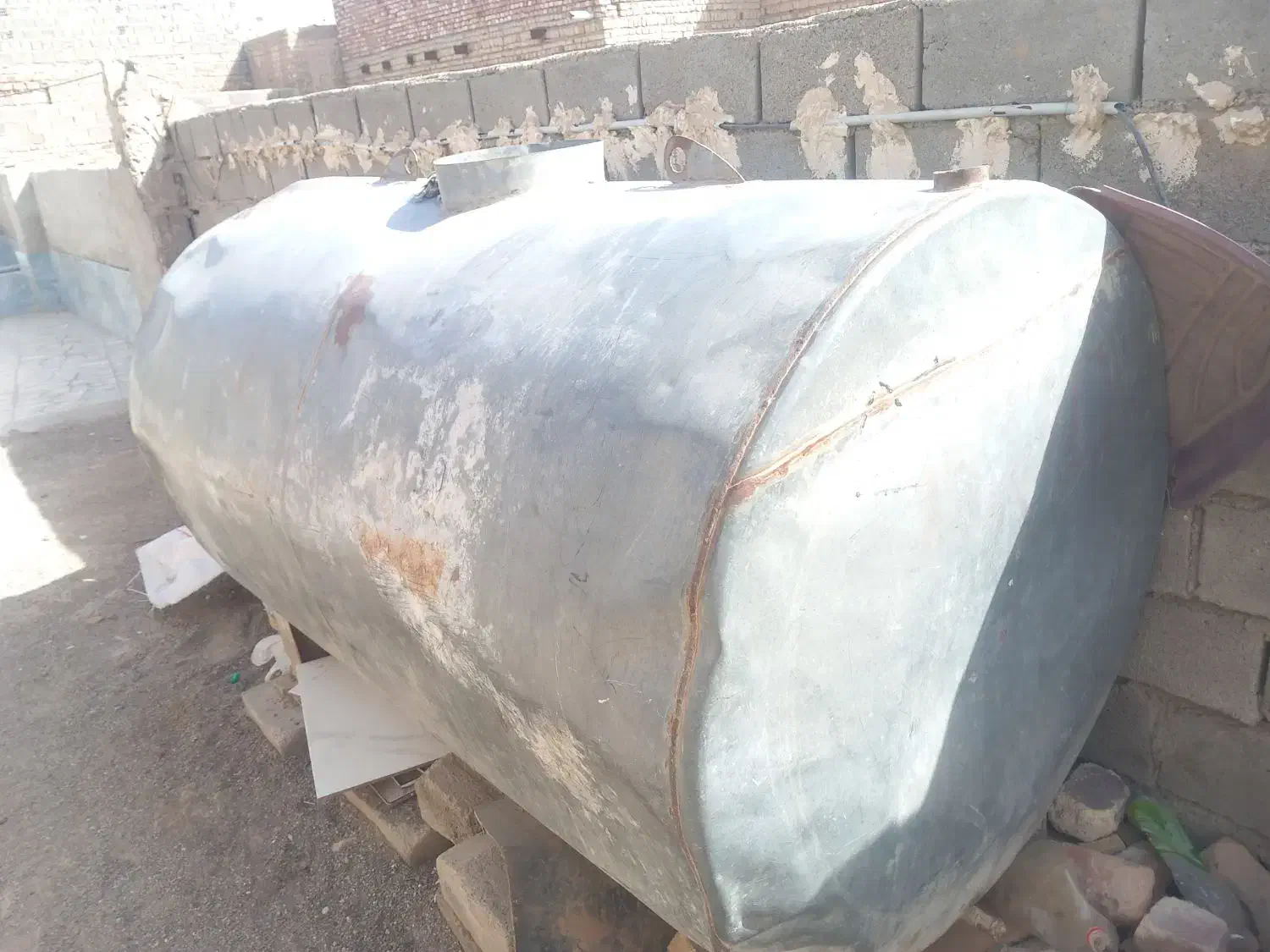 تانکر ۲۰۰۰لیتری سالم|مصالح و تجهیزات ساختمان|زابل, |دیوار