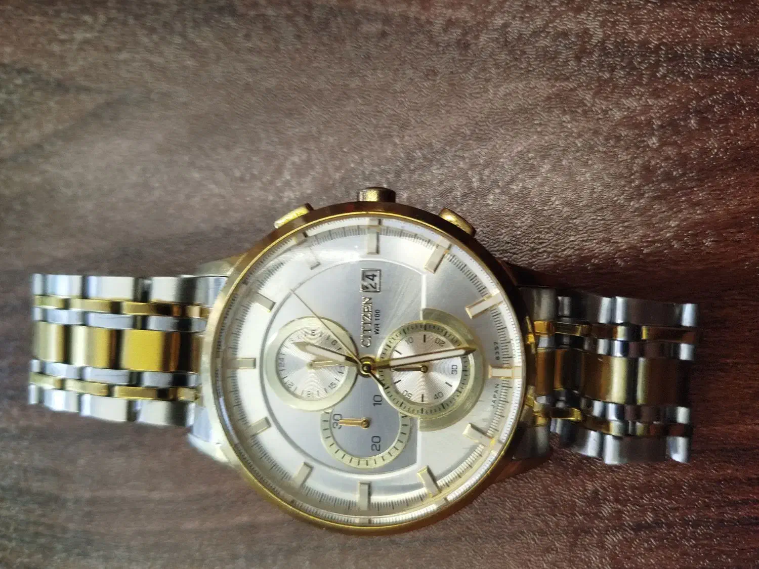 ساعت مچی|ساعت|شاهین‌شهر, عطار|دیوار