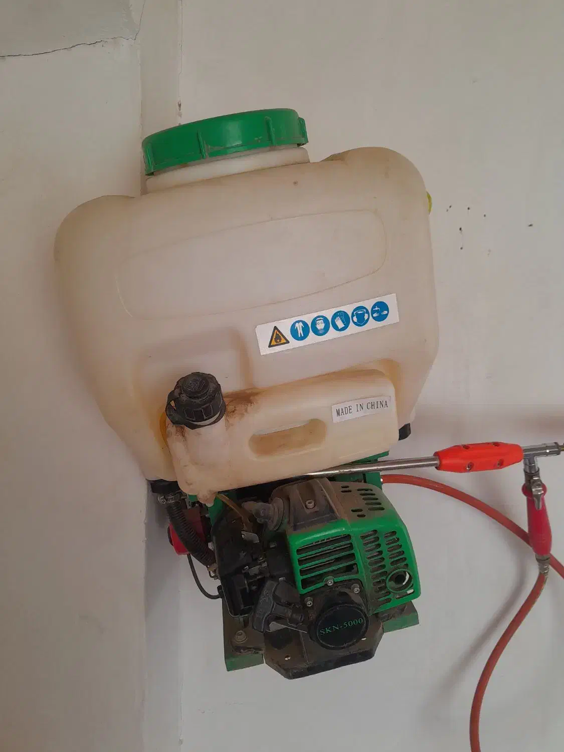 سم پاش بیست و پنج لیتری درحد نو|ابزارآلات|سبزوار, فرهنگیان|دیوار