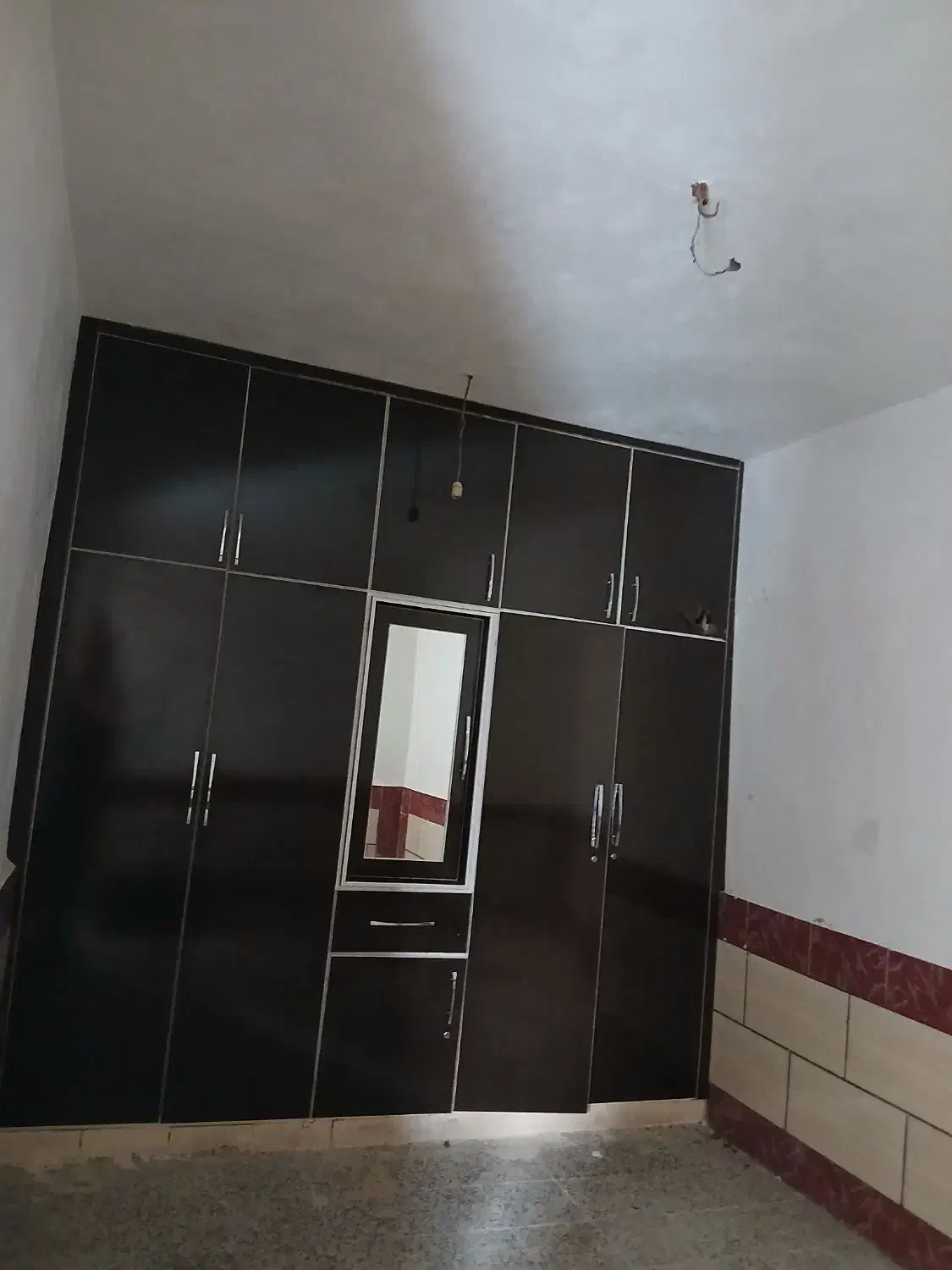 عرض ۲نیم طول ۳متر|جاکفشی، کمد، دراور|بندر امام خمینی, |دیوار